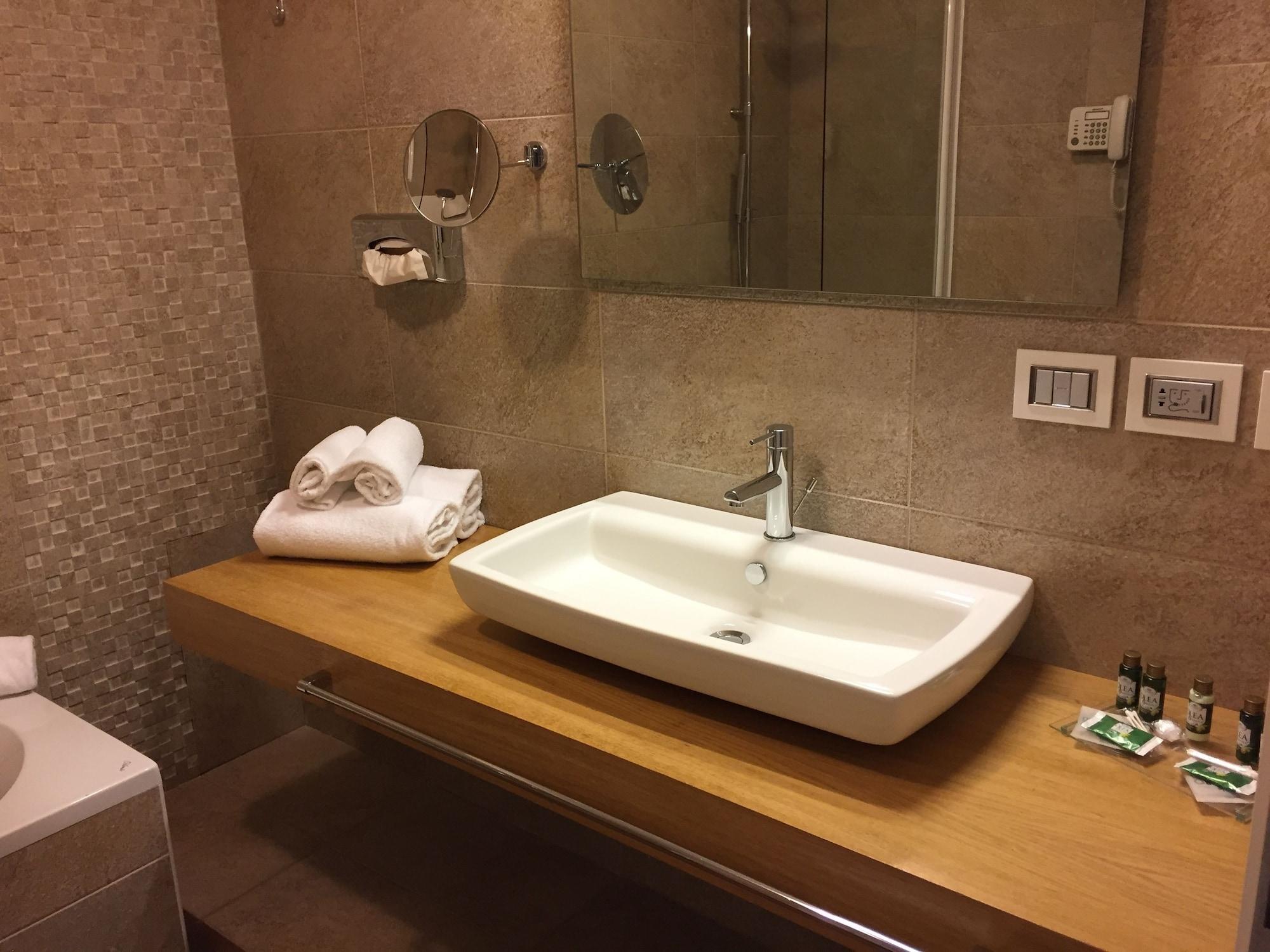 Eureka Palace Hotel Spa Resort Касибиле Екстериор снимка