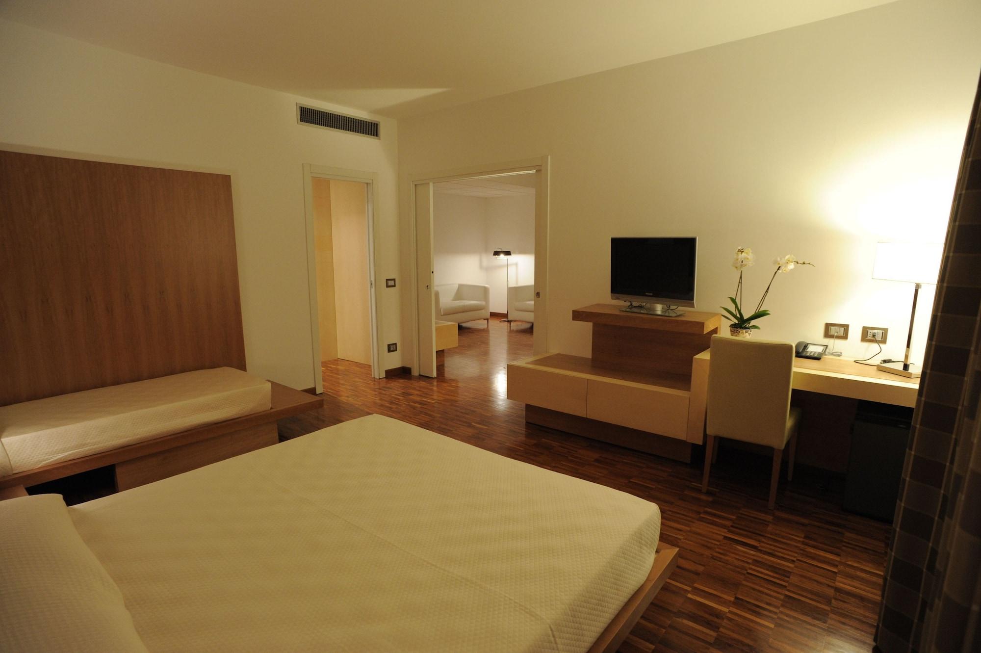 Eureka Palace Hotel Spa Resort Касибиле Екстериор снимка