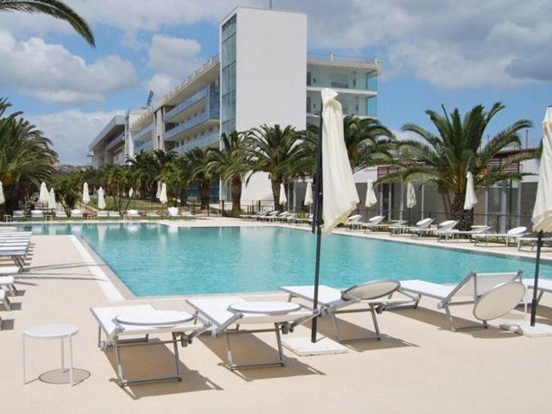 Eureka Palace Hotel Spa Resort Касибиле Екстериор снимка