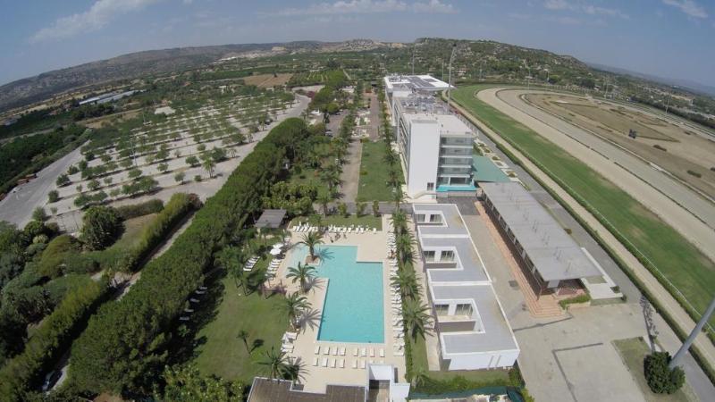 Eureka Palace Hotel Spa Resort Касибиле Екстериор снимка